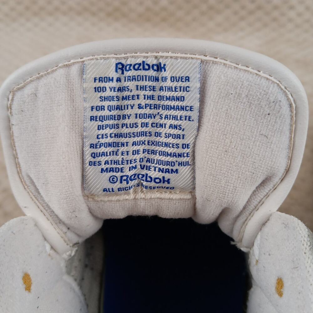 Men’s Size 8.5 Reebok North Carolina Classic Sneakers White Light Blue Accents - Picture 10 of 14